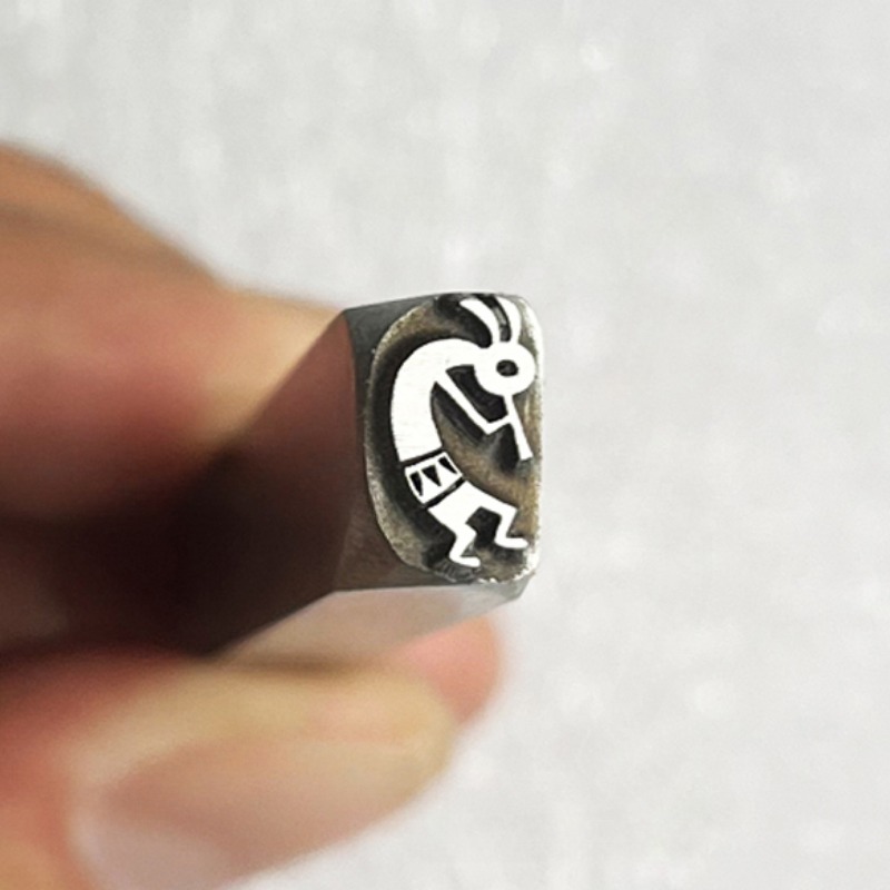 Indyjski projekt logo narzędzi – Leatherwork Punch recenzja i cena